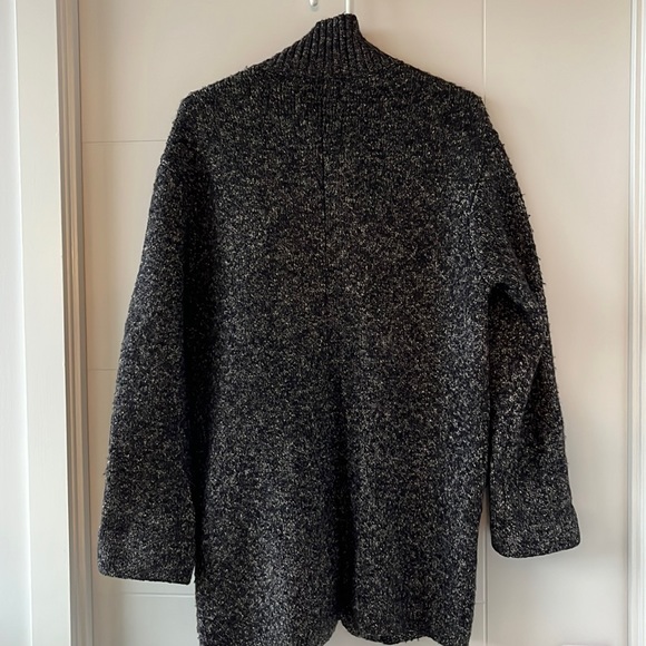 Line knit cardigan - Picture 2 of 6